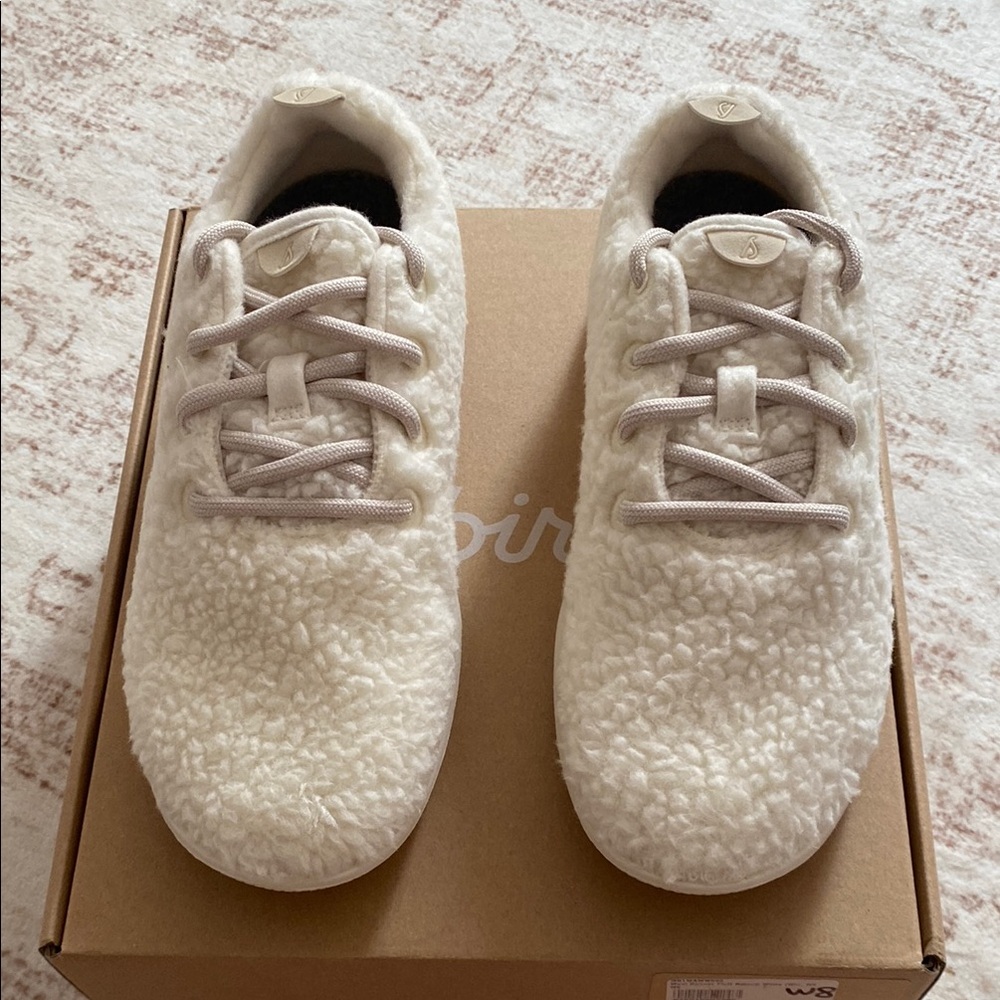 Allbirds Women’s Wool Runner Fluff Sz. 8 White